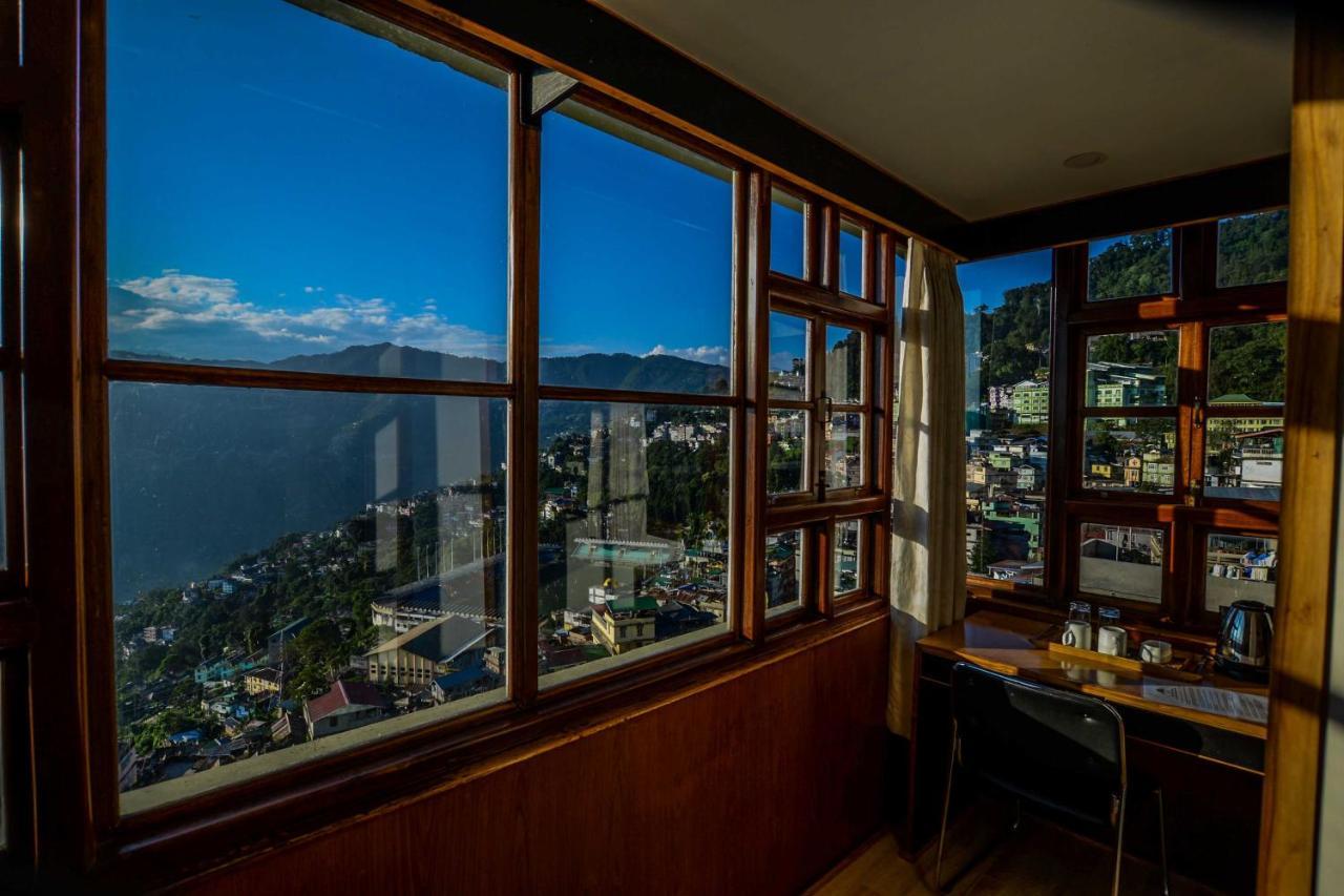 Hotel Mist Tree Mountain Gangtok Exterior photo